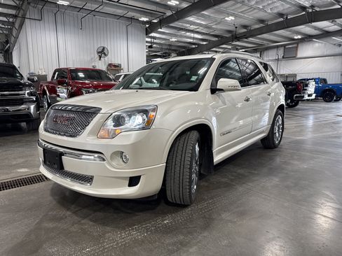 Used 2011 GMC Acadia Denali AWD/4WD image 7