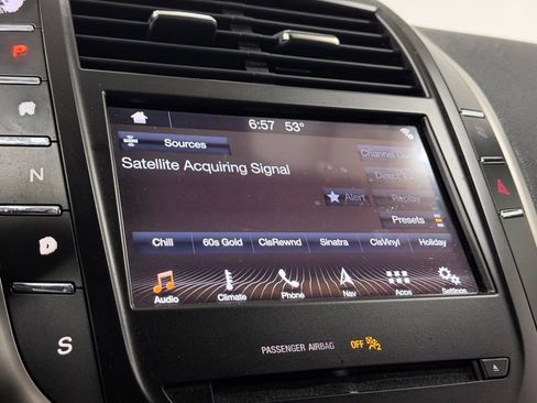 Used 2019 Lincoln MKC Select w/ Select Plus Package image 17