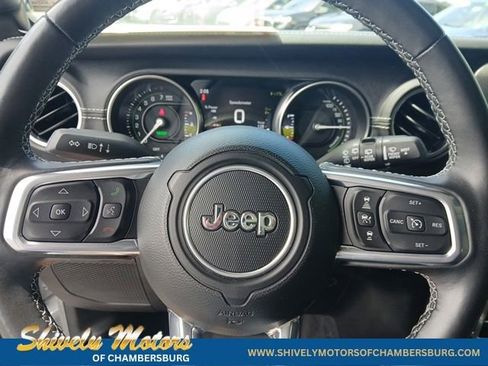 Certified 2022 Jeep Wrangler Unlimited Rubicon 4xe w/ Cold Weather Group AWD/4WD image 30