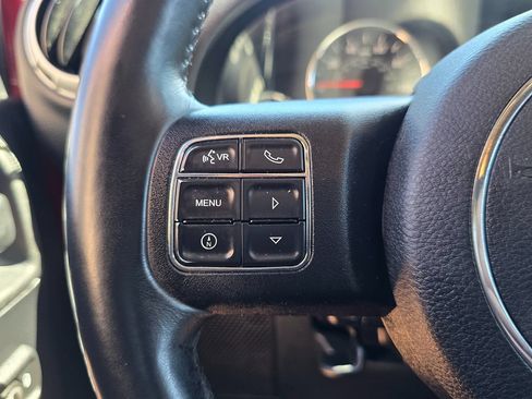 Used 2013 Jeep Wrangler Rubicon w/ PWR Convenience Group AWD/4WD image 29