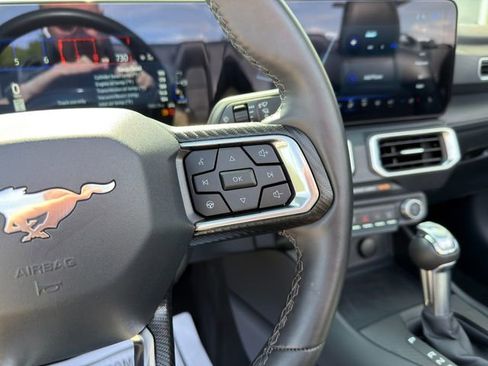 Used 2025 Ford Mustang Premium RWD image 36