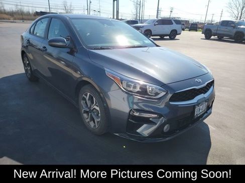 Used 2020 Kia Forte LXS FWD image 1