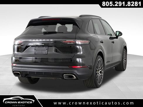 Used 2022 Porsche Cayenne AWD/4WD image 7
