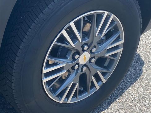 Certified 2025 Chevrolet Traverse LT image 21