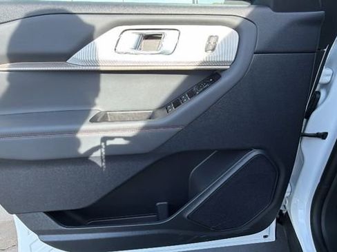 New 2026 Ford Explorer Active w/ Active Comfort Package image 19
