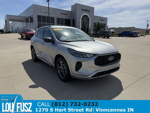 Used 2024 Ford Escape ST-Line w/ Cold Weather Package FWD image 1