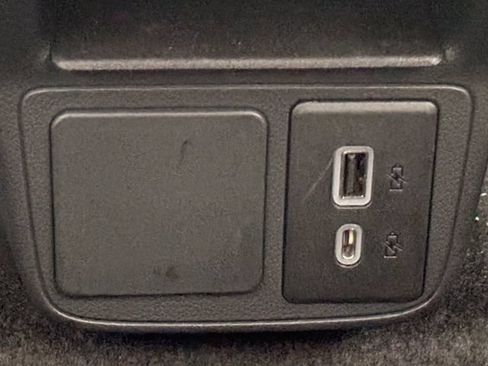 Used 2023 Buick Encore GX Preferred w/ Cold Weather Comfort Package FWD image 36