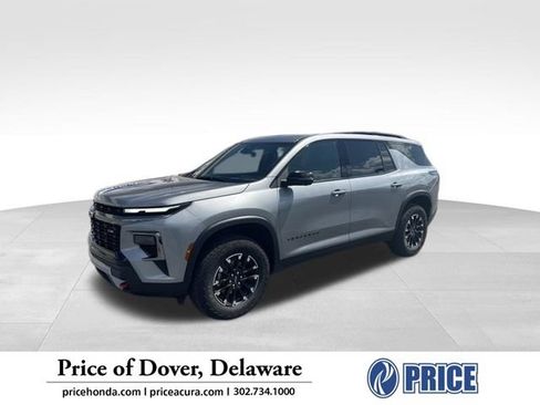 Used 2024 Chevrolet Traverse Z71 w/ LPO, Floor Liner Package AWD/4WD image 1