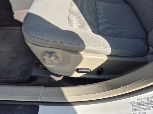 Used 2012 Ford Fusion SE FWD image 13