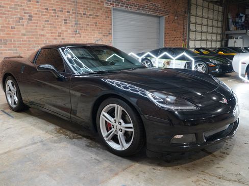 Used 2008 Chevrolet Corvette Coupe image 3