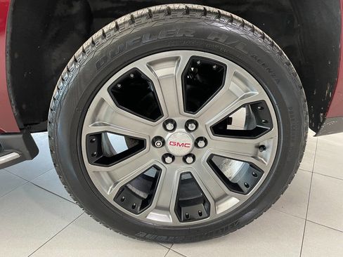 Used 2016 GMC Yukon SLT w/ HD Trailering Package image 13