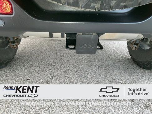 Used 2018 Jeep Wrangler Unlimited Sport S image 10