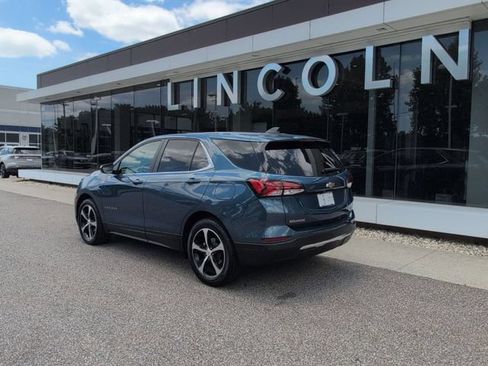 Used 2024 Chevrolet Equinox LT FWD image 4
