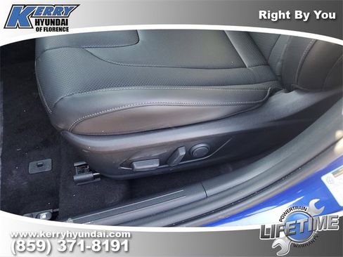 New 2026 Hyundai Elantra Limited image 17