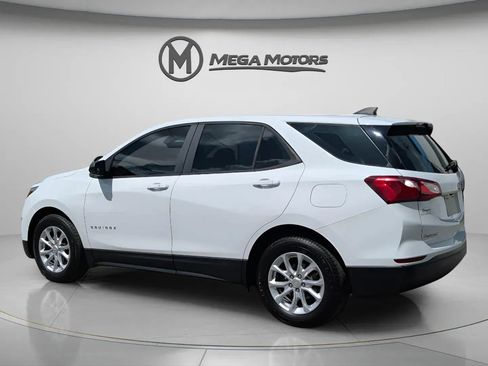 Used 2020 Chevrolet Equinox LS FWD image 3