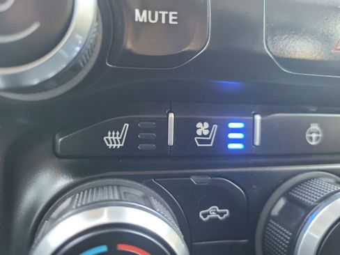 Used 2022 RAM 1500 Laramie image 23