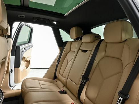 New 2025 Porsche Macan image 21