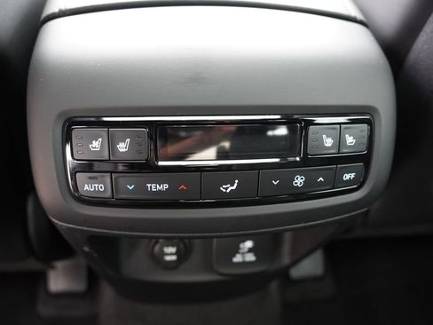 Used 2024 Hyundai Palisade Calligraphy image 18