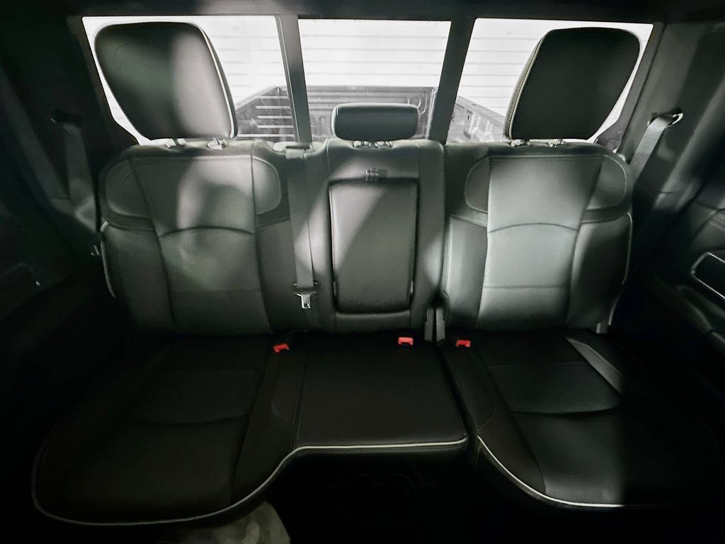 New 2026 RAM 2500 Laramie AWD/4WD image 10
