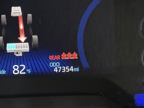 Used 2020 Toyota Corolla LE FWD image 26
