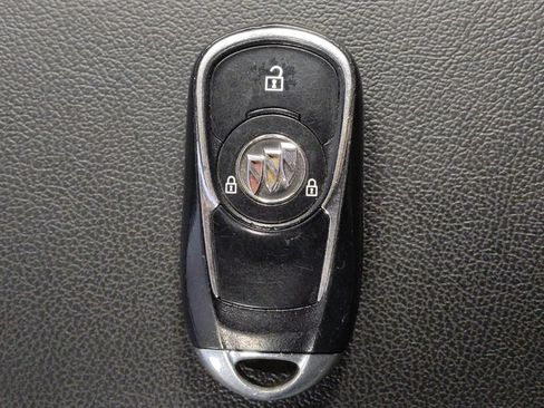 Used 2021 Buick Encore GX Preferred FWD image 32