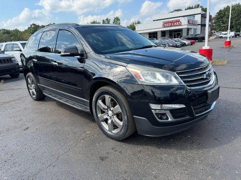Used 2017 Chevrolet Traverse LT w/ Graphite Special Edition FWD image 7