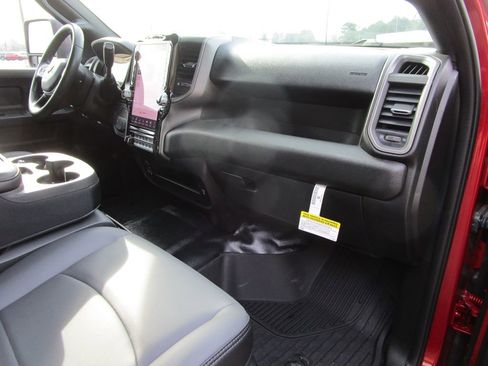 New 2026 RAM 3500 Tradesman AWD/4WD image 25