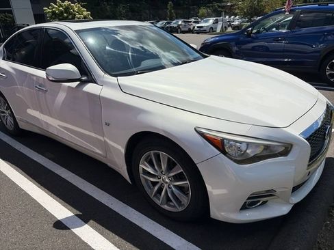 Used 2015 INFINITI Q50 Premium w/ Navigation Package AWD/4WD image 19