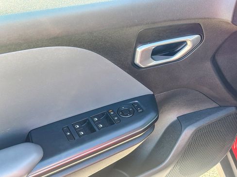 Used 2025 Kia K4 LXS image 23