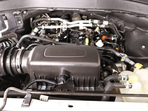 Used 2021 Ford Explorer XLT image 20