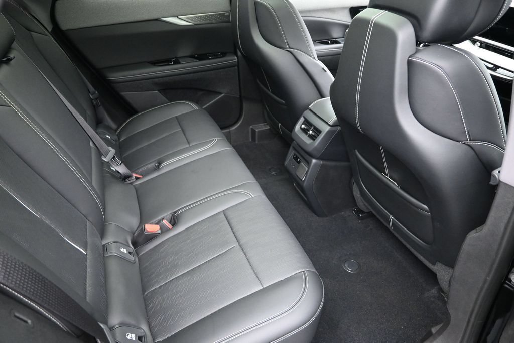 Certified 2025 Cadillac Optiq Sport 2 AWD/4WD image 31