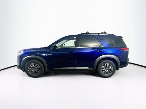 Used 2023 Nissan Pathfinder SV w/ Black Appearance Package AWD/4WD image 4