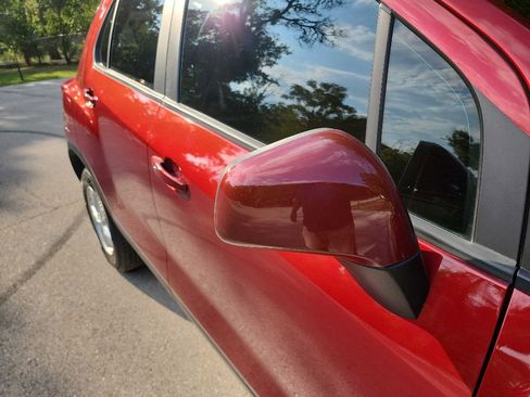 Used 2022 Chevrolet Trax LT w/ Driver Confidence Package image 11