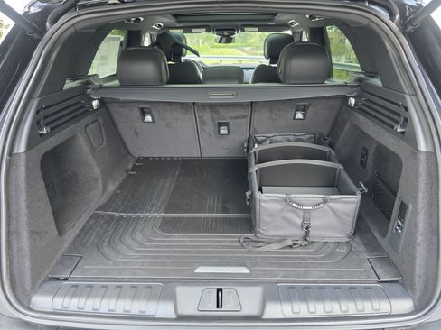 Used 2026 Land Rover Range Rover Sport SE AWD/4WD image 15