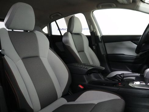 Used 2019 Subaru Crosstrek 2.0i Premium w/ Eyesight System image 19