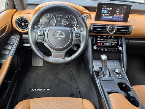 Used 2025 Lexus IS 300 w/ Premium Package RWD image 11