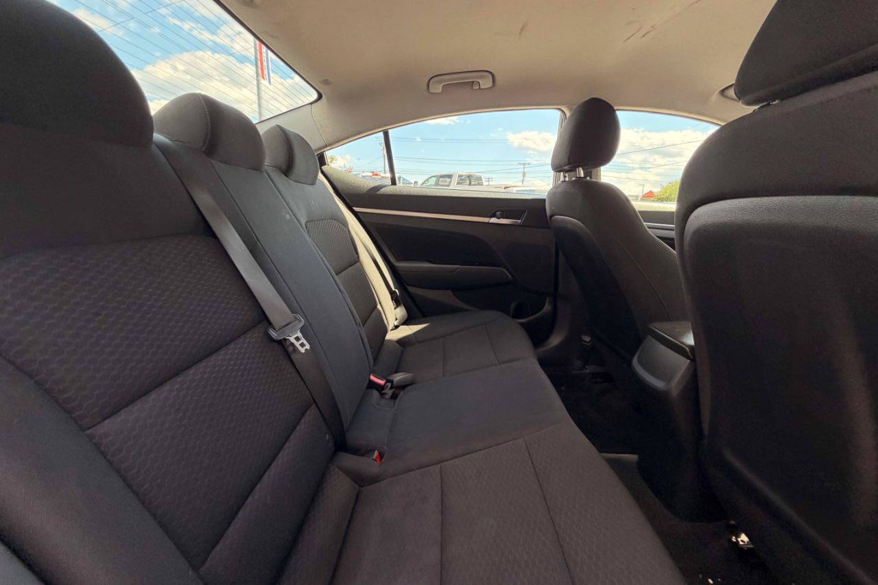 Used 2020 Hyundai Elantra SEL w/ Cargo Package (C1) FWD image 23