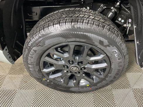 New 2026 Toyota Tundra Platinum image 9