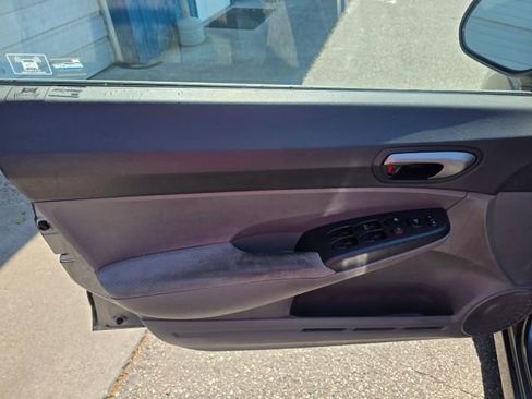 Used 2010 Honda Civic LX image 11