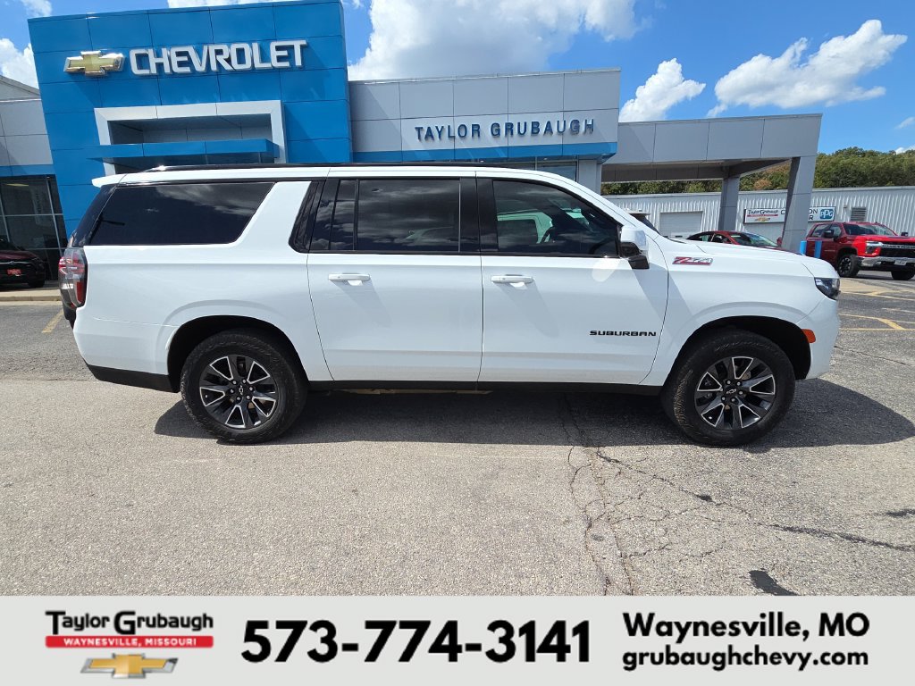 Certified 2024 Chevrolet Suburban Z71 w/ Luxury Package AWD/4WD image 1