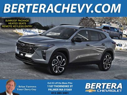 Used 2025 Chevrolet Trax RS w/ Sunroof Package