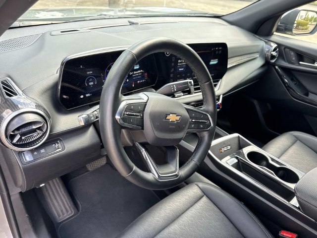 Used 2025 Chevrolet Equinox LT w/ Convenience Package II FWD image 18