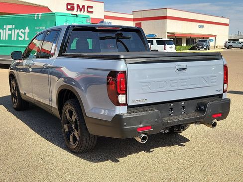 Used 2024 Honda Ridgeline Black Edition image 3