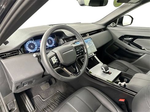 Used 2025 Land Rover Range Rover Evoque S image 20