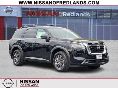New 2025 Nissan Pathfinder SV