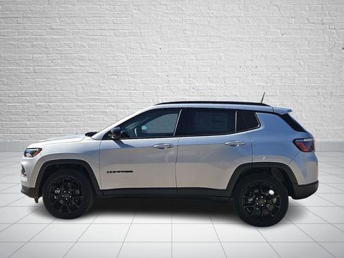 New 2026 Jeep Compass Latitude image 2
