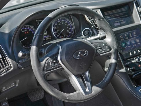 Used 2017 INFINITI Q60 3.0t w/ Premium Plus Package 3.0T AWD/4WD image 14