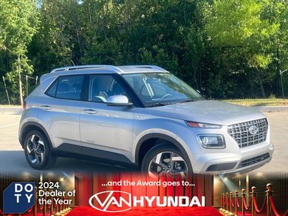 Used 2025 Hyundai Venue SEL