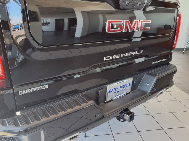 Used 2025 GMC Sierra 1500 Denali w/ Denali Reserve Package AWD/4WD image 28