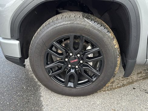 Used 2024 GMC Sierra 1500 Elevation image 11